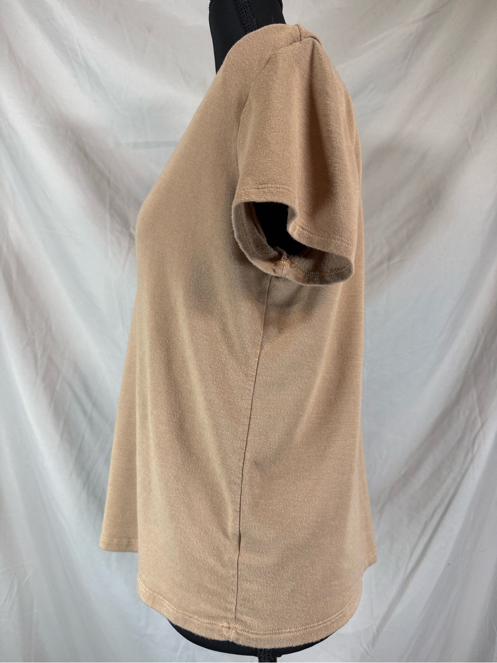 Bleusalt Oversized V-Neck Tee - Camel - Size 4 - Picture 5 of 6